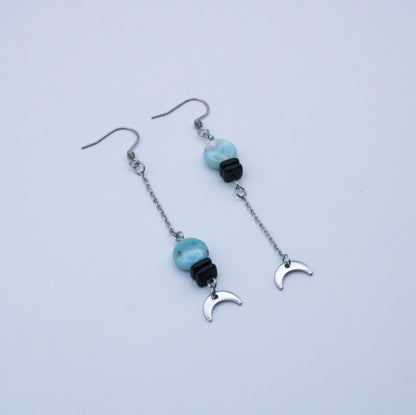 Boucles d'oreilles asymétriques perles larimar