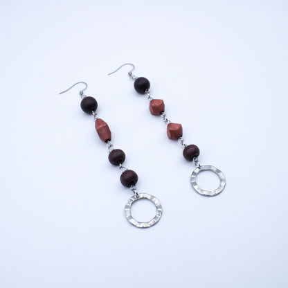 Boucles d'oreilles en bois asymétriques