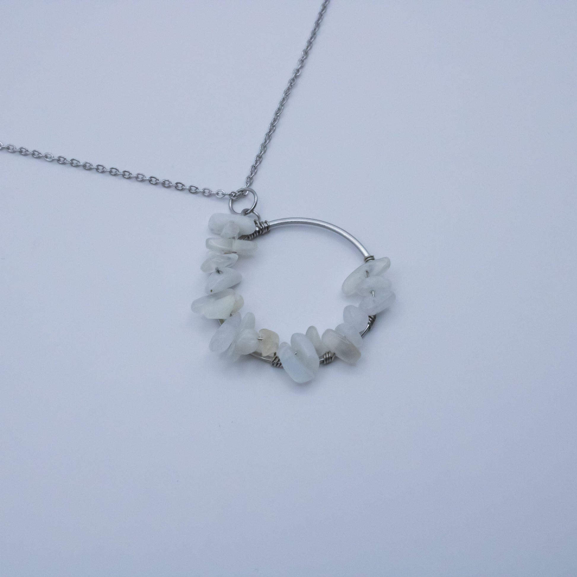 Collier couronne pierre de lune
