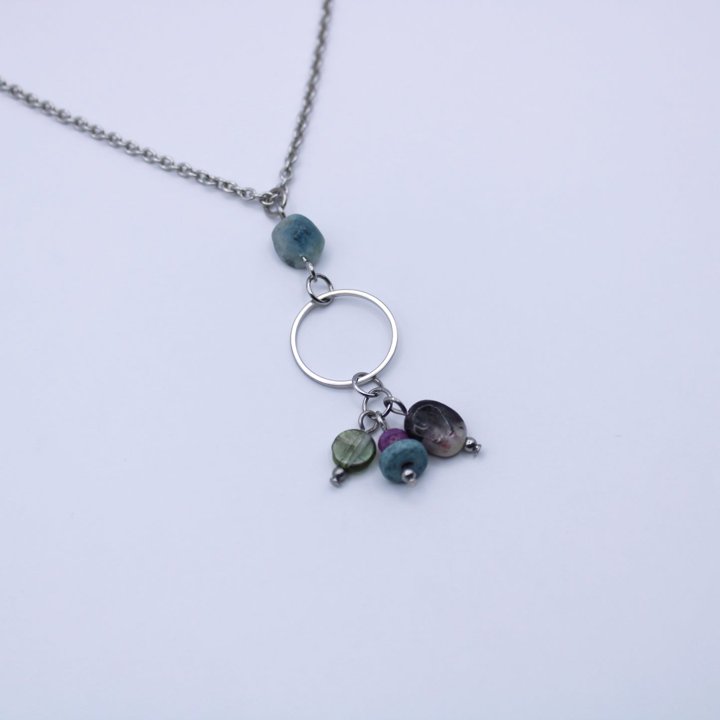 Collier avec pendentif en tourmaline multicolore - Collection Eclosion