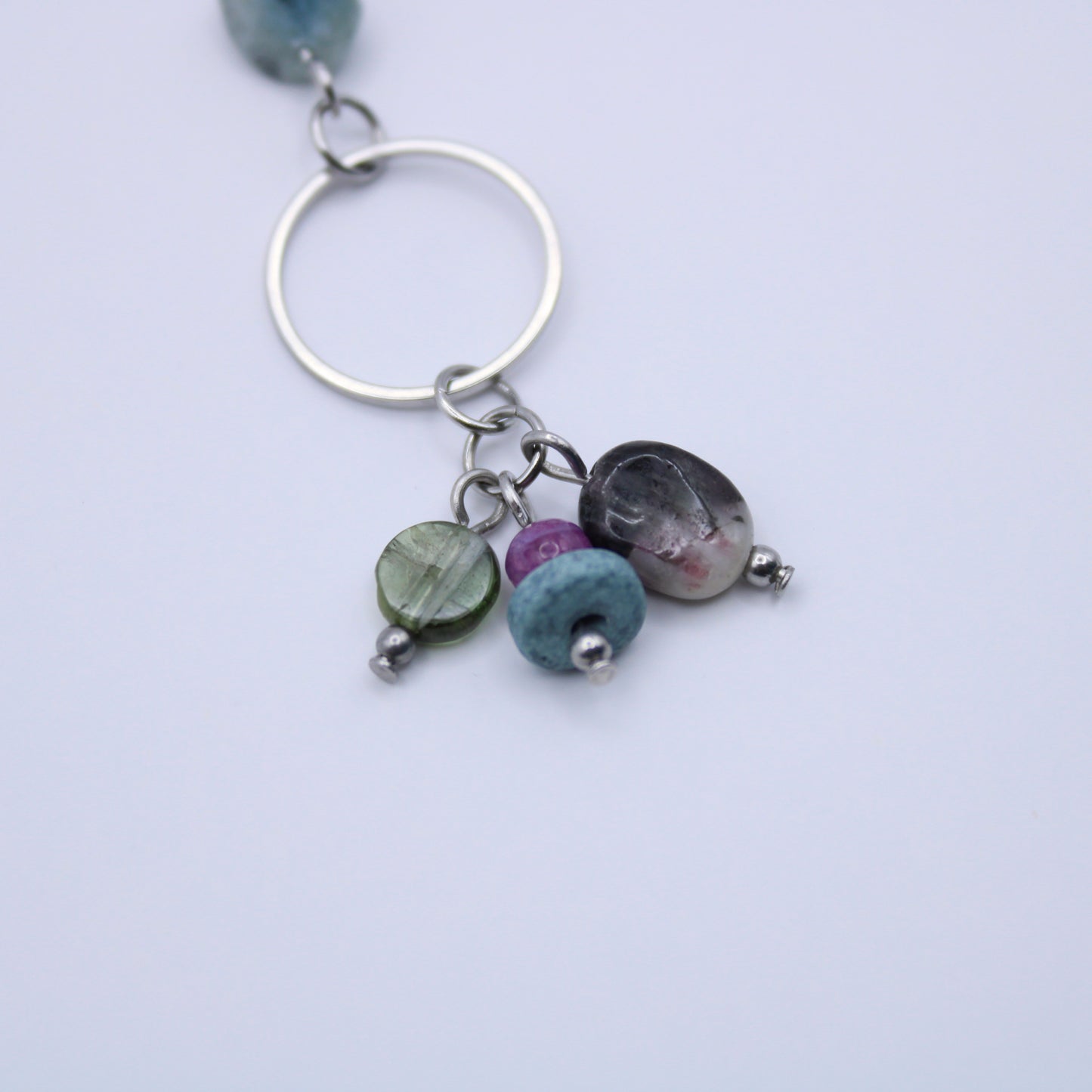 Collier avec pendentif en tourmaline multicolore - Collection Eclosion